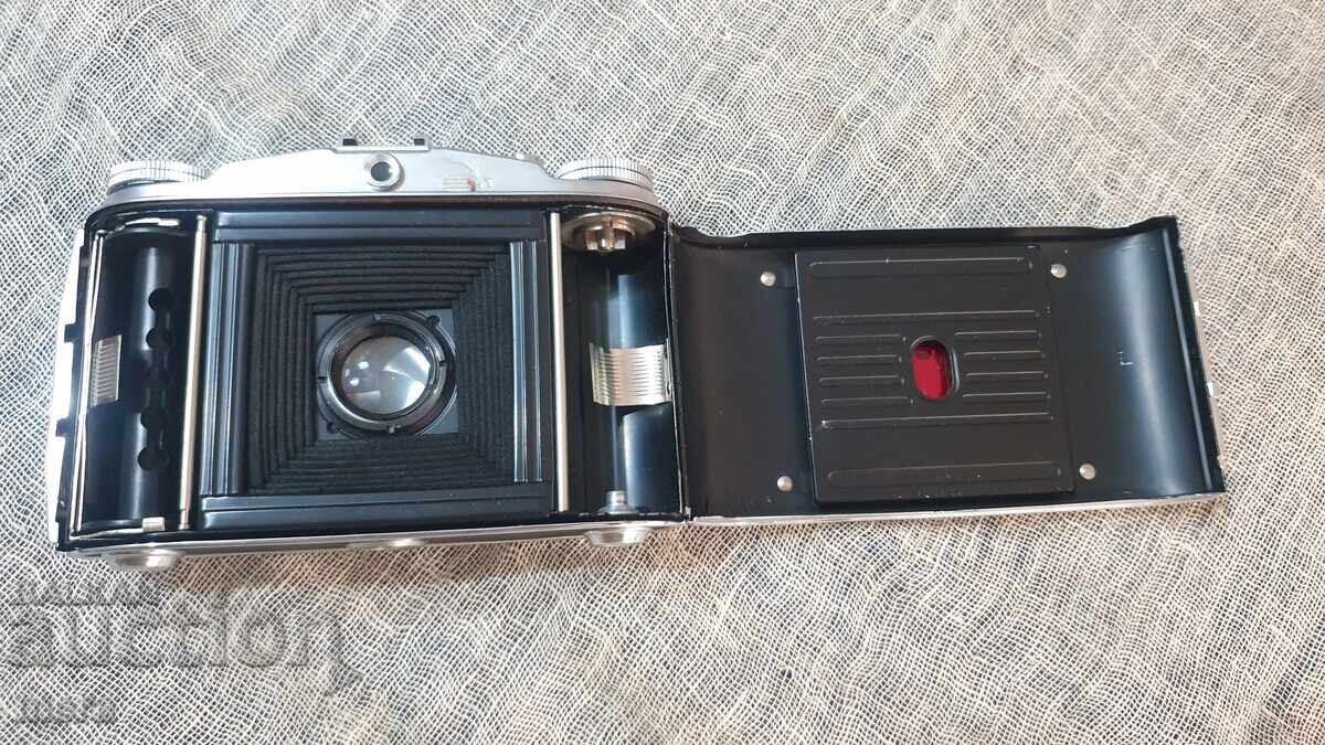 Доставка на Старинен мехов фотоапарат AGFA