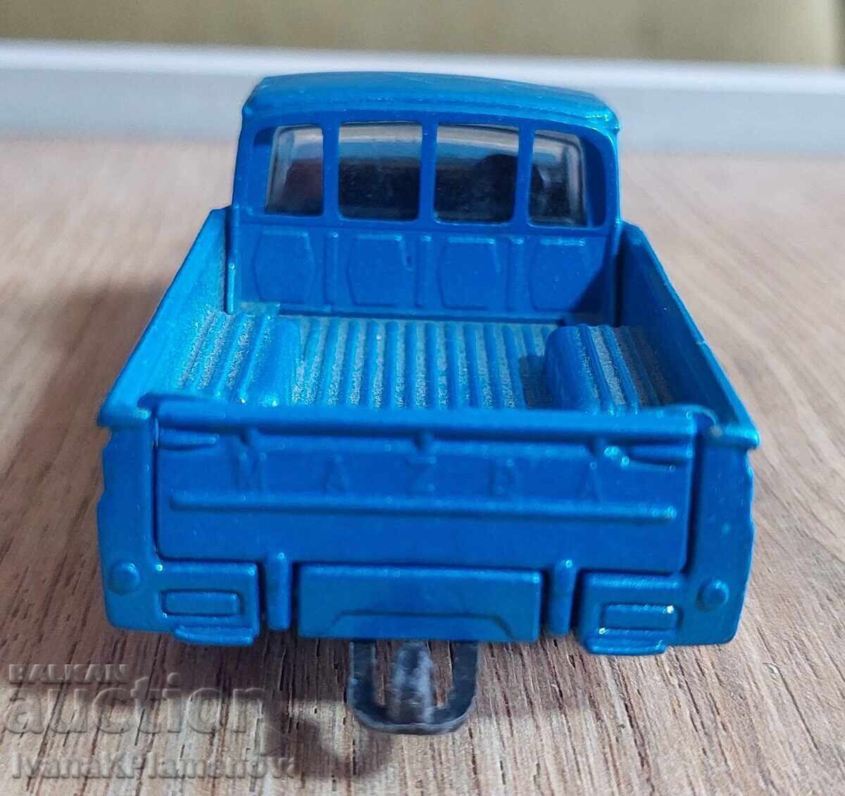 Livrarea Mașinuță metalică CORGI BRITAIN pentru colecționari
