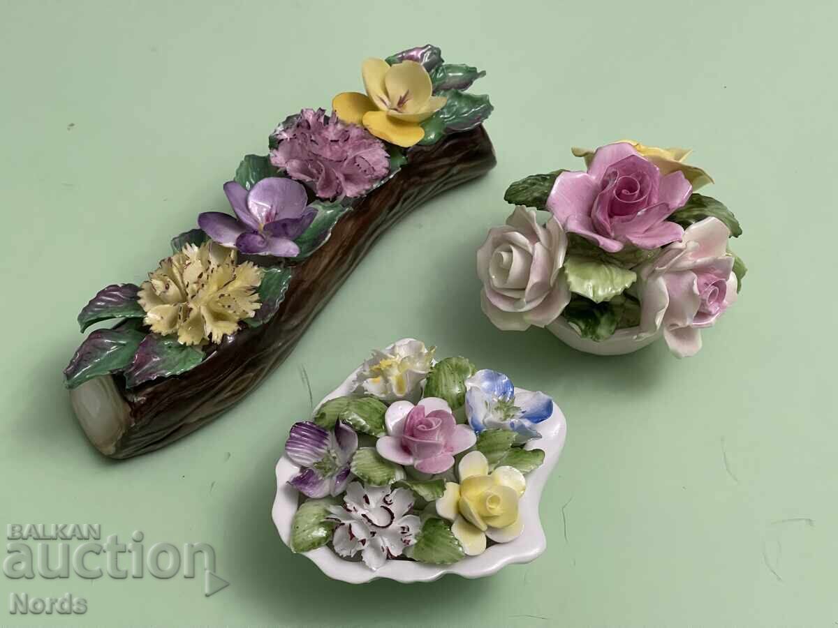 Lot flori din porțelan Lot flori din porțelan