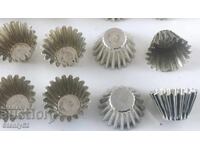 24 бр.метални форми за печене на сладки,корабийки,бомбони.