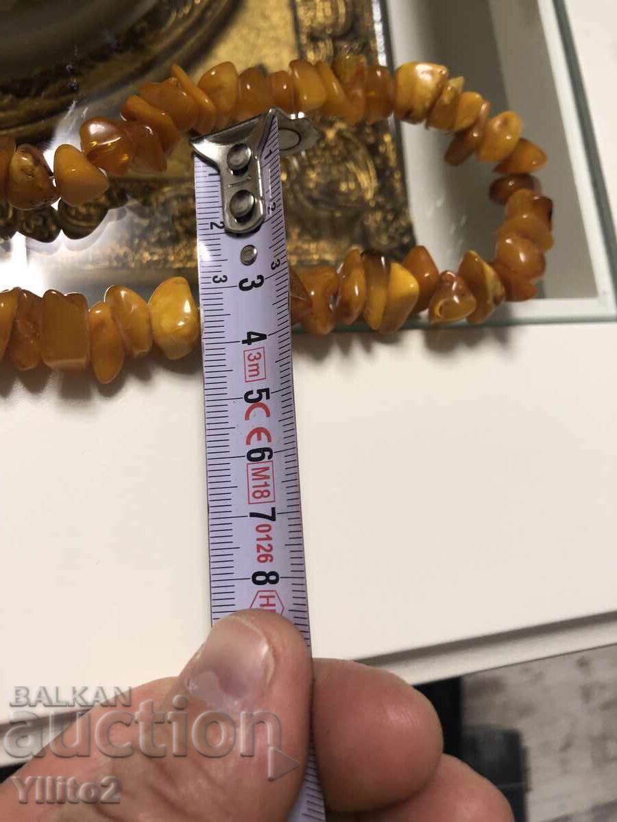 Δημοπρασία Κολιέ από κεχριμπάρι