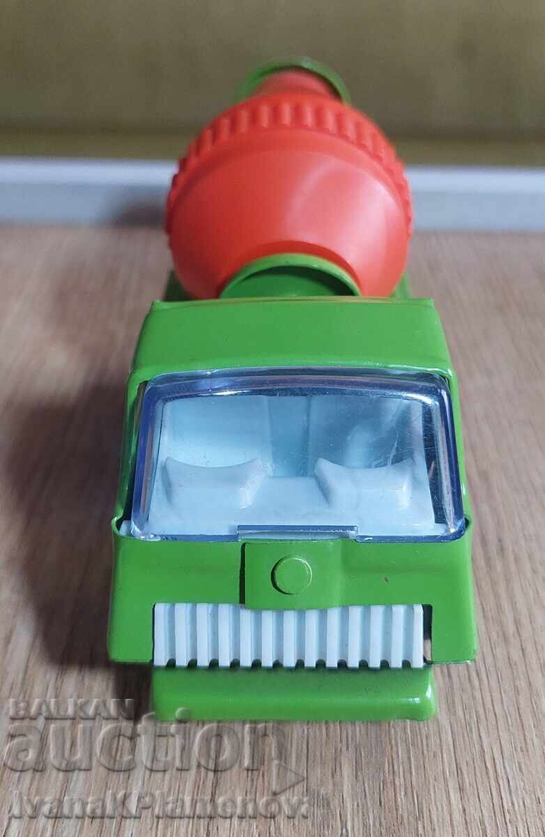 Licitație Mașinuță metalică Tonka nouă pentru colecționari