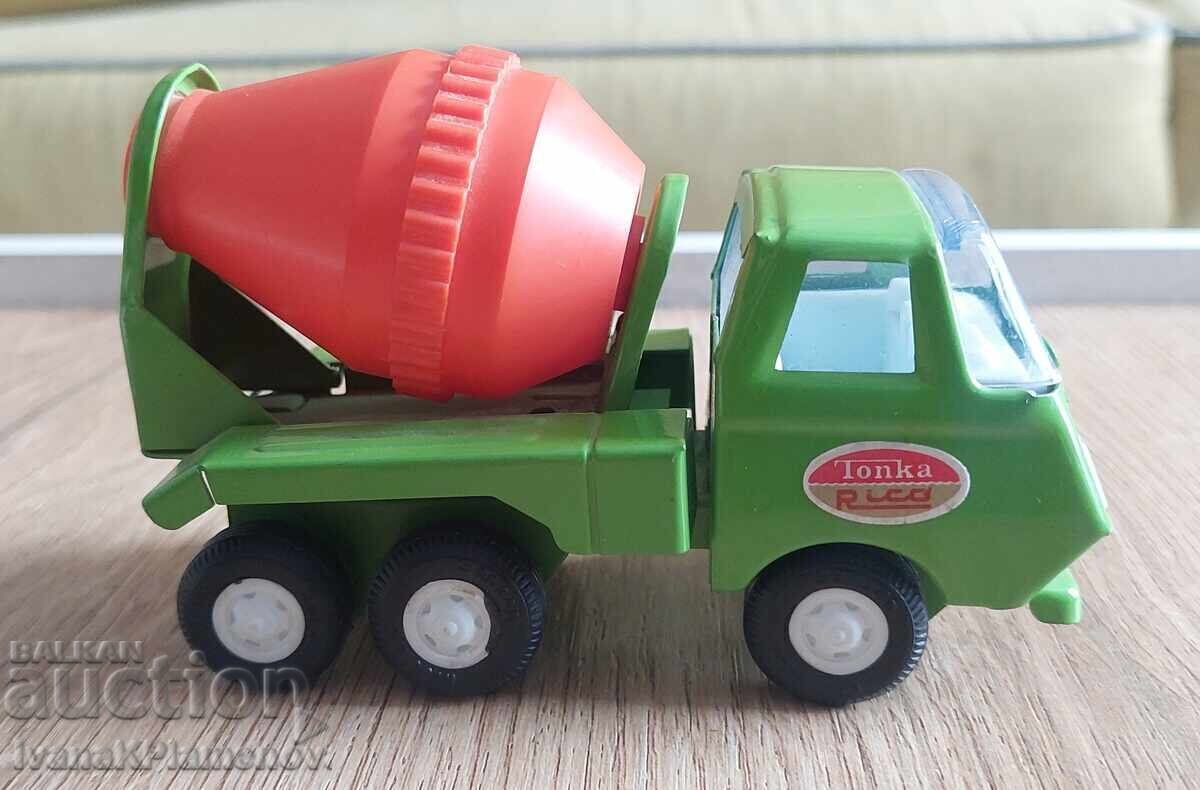 Mașinuță metalică Tonka nouă pentru colecționari