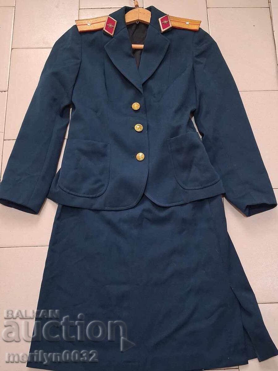 Livrarea Uniformă de paradă pentru femei, ofițer, anii '70, BNA