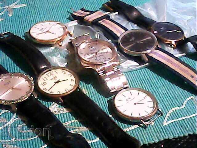 Όμορφα γυναικεία ρολόγια Damask, λειτουργικά, 4 ώρες Όμορφα γυναικεία ρολόγια Damask, λειτουργικά, 4 ώρες