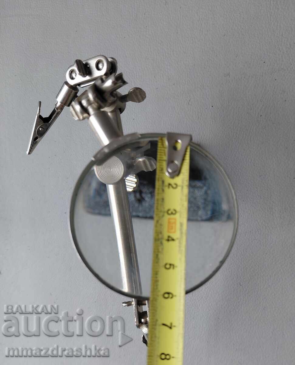 Παράδοση Μεγεθυντικός φακός ωρολογοποιού Τρίτο χέρι Παράδοση Μεγεθυντικός φακός ωρολογοποιού Τρίτο χέρι