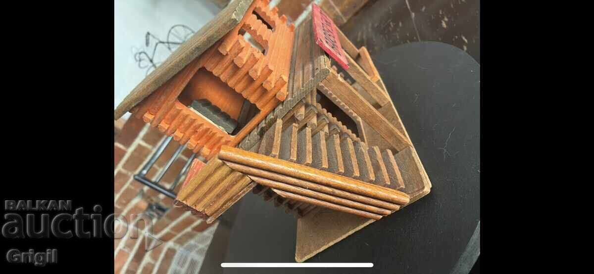 Παλιά western σπιτάκια Γερμανίας. Φιγούρες ινδιάνων, καουμπόηδων και στρατιωτών με τιμή € 20.00 | 39.12 BGN Παλιά western σπιτάκια Γερμανίας. Φιγούρες ινδιάνων, καουμπόηδων και στρατιωτών με τιμή € 20.00 | 39.12 BGN