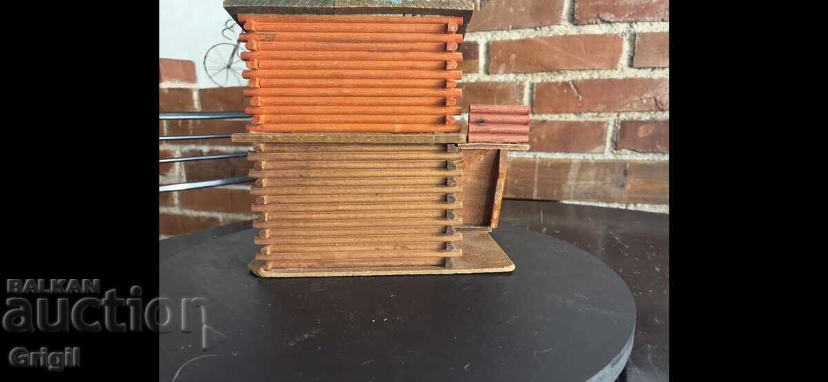 Παράδοση Παλιά western σπιτάκια Γερμανίας. Φιγούρες ινδιάνων, καουμπόηδων και στρατιωτών Παράδοση Παλιά western σπιτάκια Γερμανίας. Φιγούρες ινδιάνων, καουμπόηδων και στρατιωτών