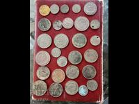 O mulțime de monede