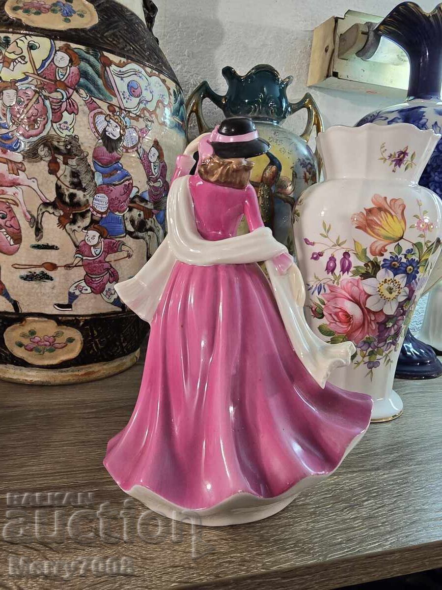 Аукцион Порцеланова фигурка от The Leonardo Collection.