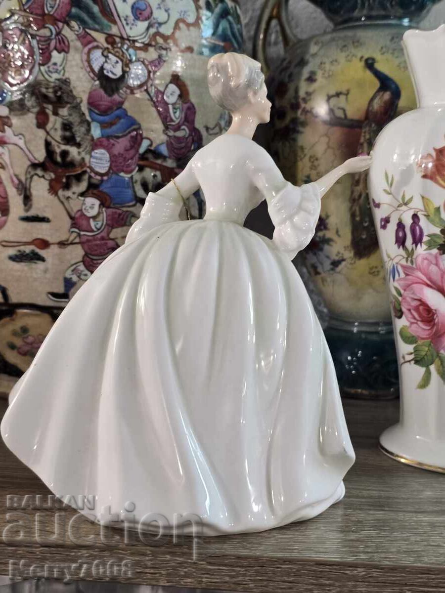 Royal Doulton, μοντέλο "Diana" (H.N. 2468) με τιμή € 55.00 | 107.57 BGN