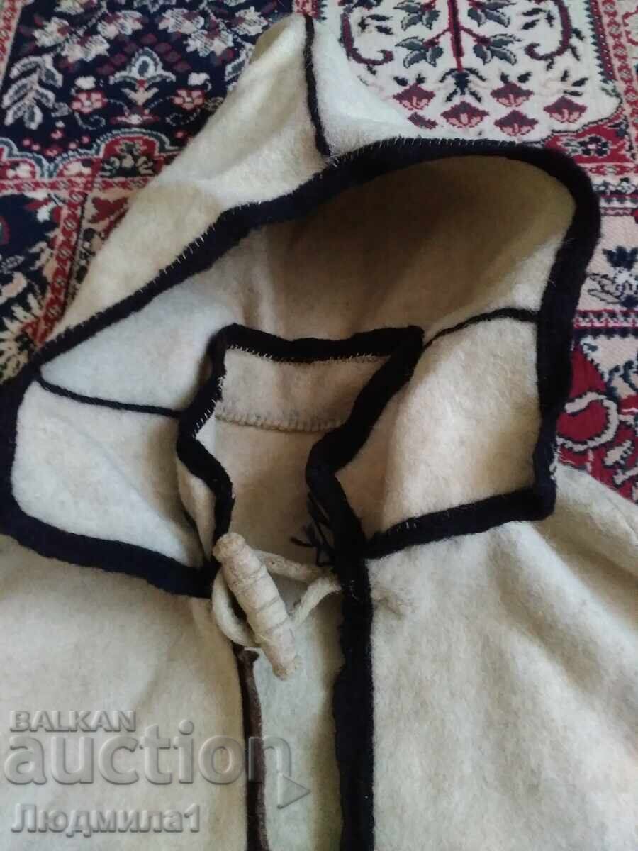 СТАР ВЪЛНЕН ЯМУРЛУК с цена € 90.00 | 176.03 лв.