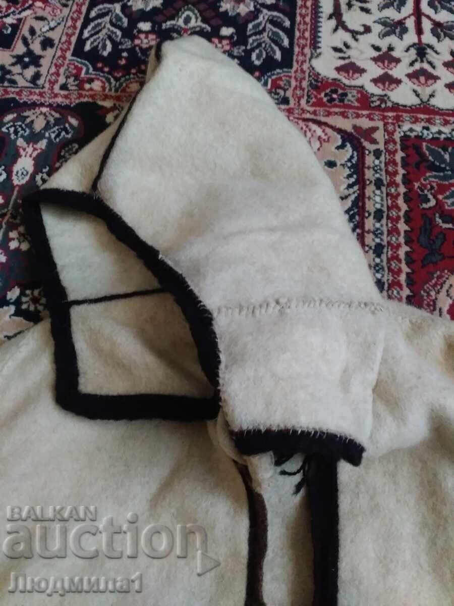 Доставка на СТАР ВЪЛНЕН ЯМУРЛУК