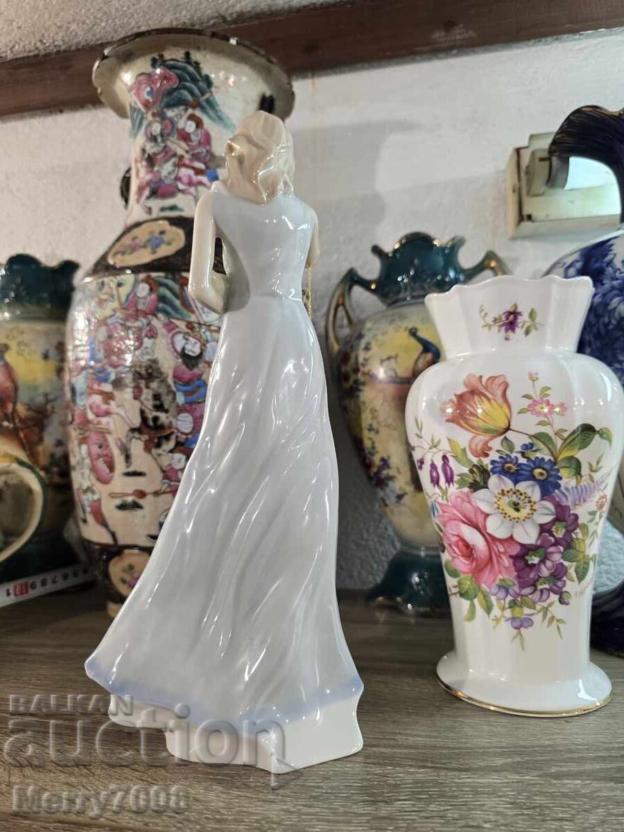 Royal Doulton - Reflections, modelul "Windflower" (H.N. 3077) - 5