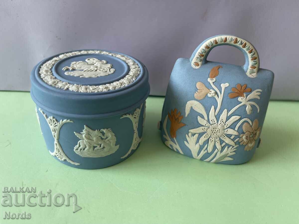 Cutie de bijuterii și clopoțel Wedgwood