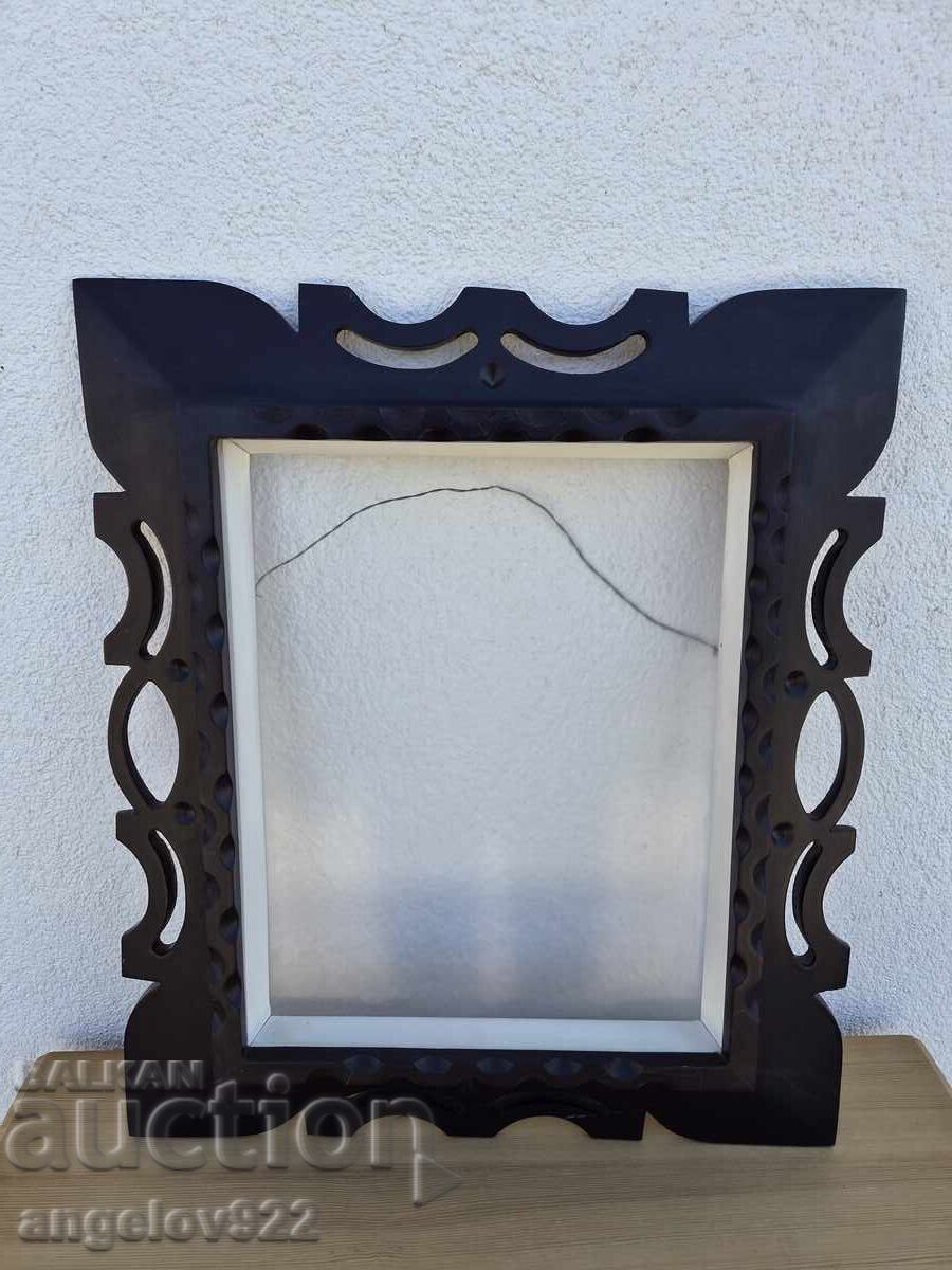 Livrarea Ramă frumoasă din lemn cu sticlă pentru tablou!!!