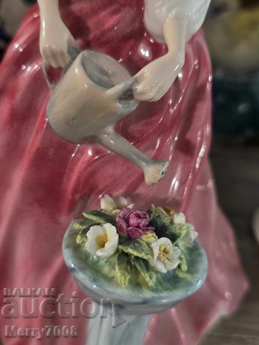 Royal Doulton este modelul "Alexandra" (HN3292) !!! cu preț € 55.00 | 107.57 BGN