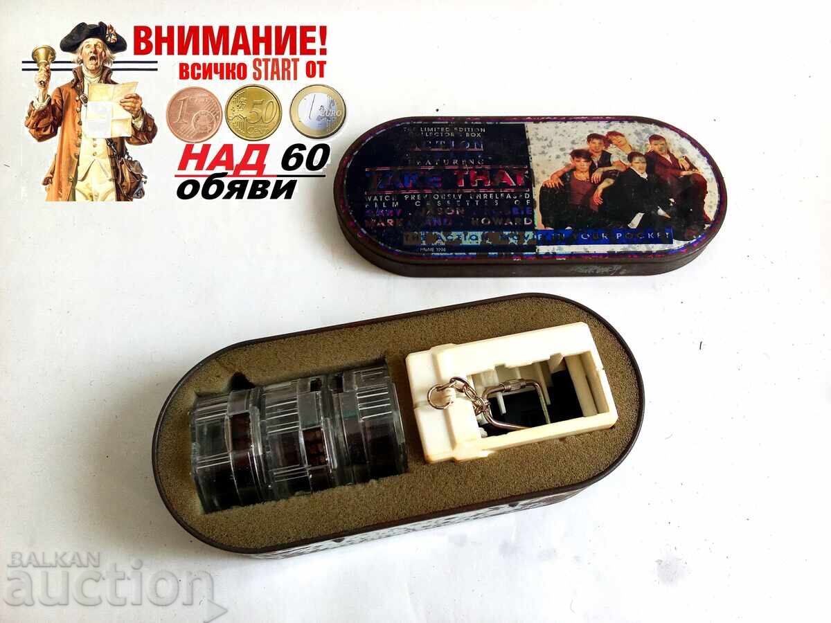 Cutie de colecție în ediție limitată - Action Replay cu participarea Cutie de colecție în ediție limitată - Action Replay cu participarea