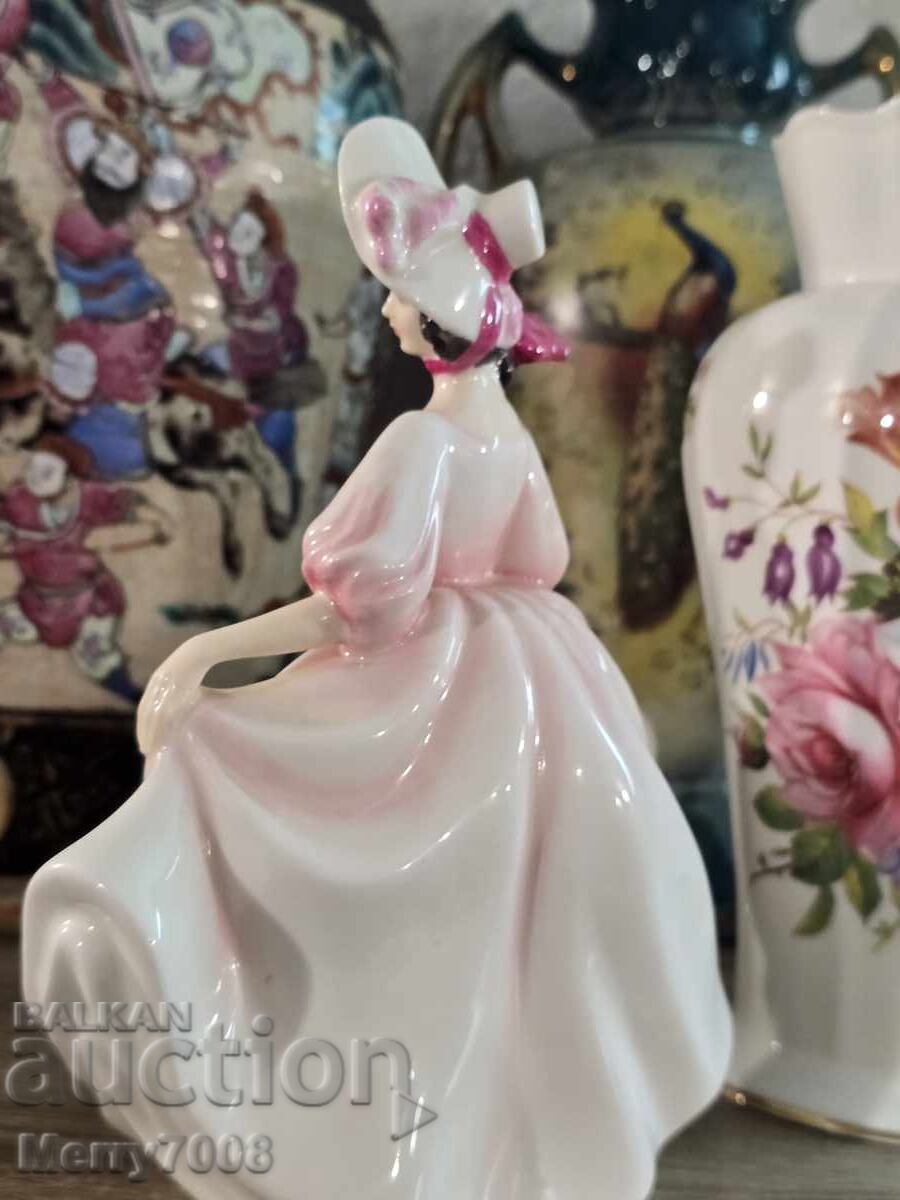 Licitație Royal Doulton, modelul "Sunday Best" (HN2698) !!!