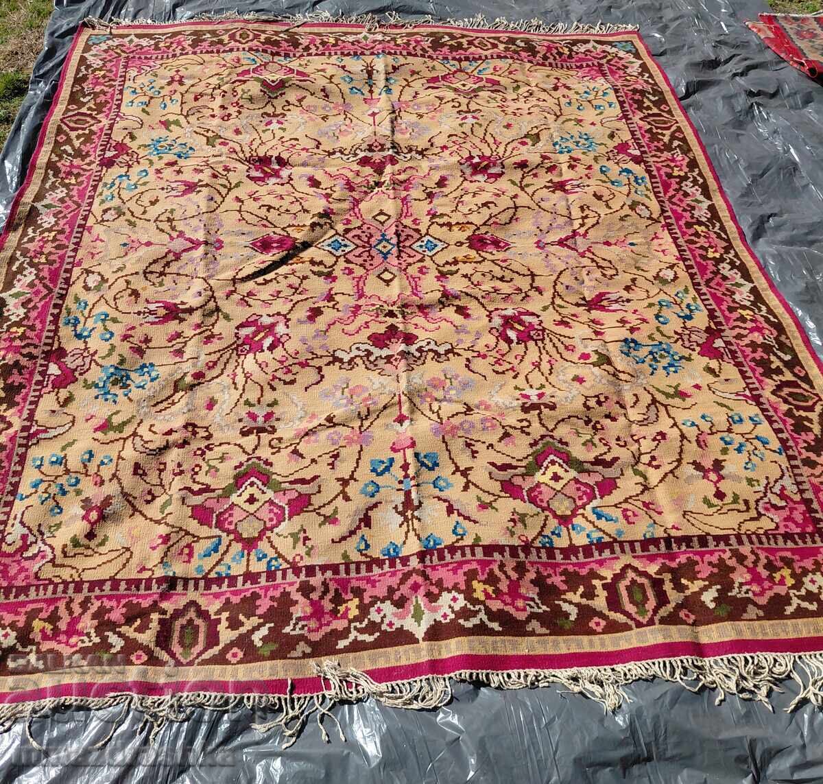 Kotel rug, excellent, reversible with price € 0.01 | 0.02 BGN