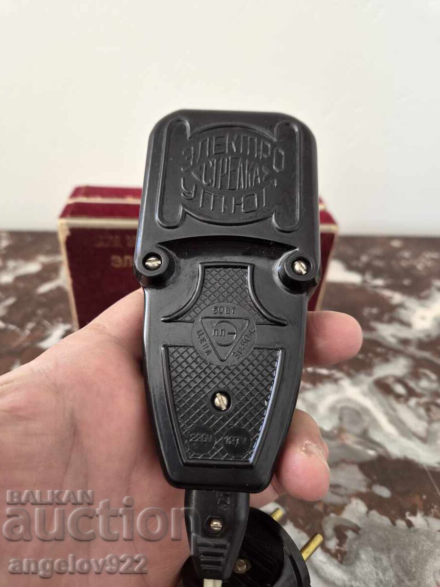 Fier de călcat electric rusesc vintage!!! cu preț € 0.01 | 0.02 BGN