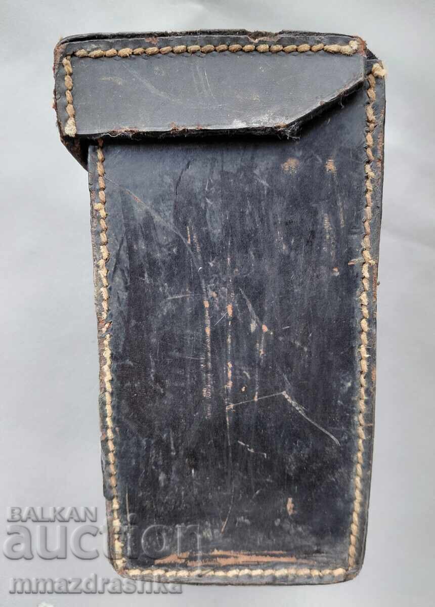 Livrarea Geantă din piele Wehrmacht, SVASTICA