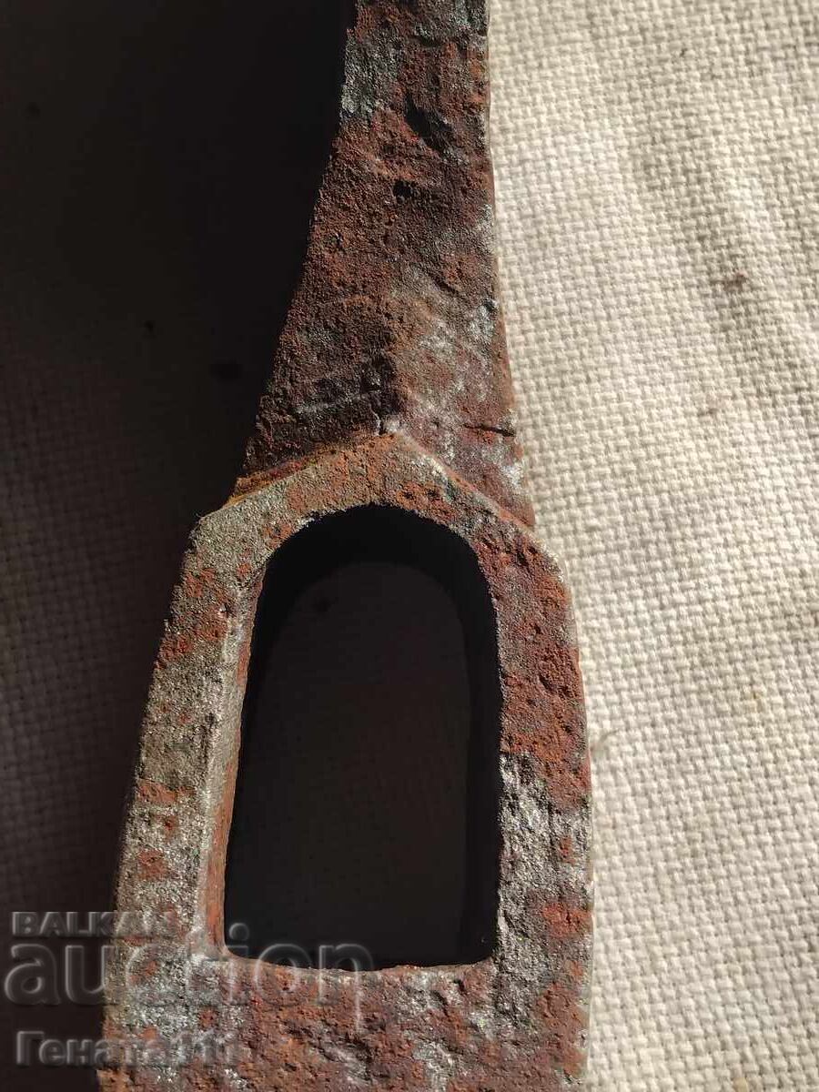 Livrarea Topor vechi forjat secure Livrarea Topor vechi forjat secure