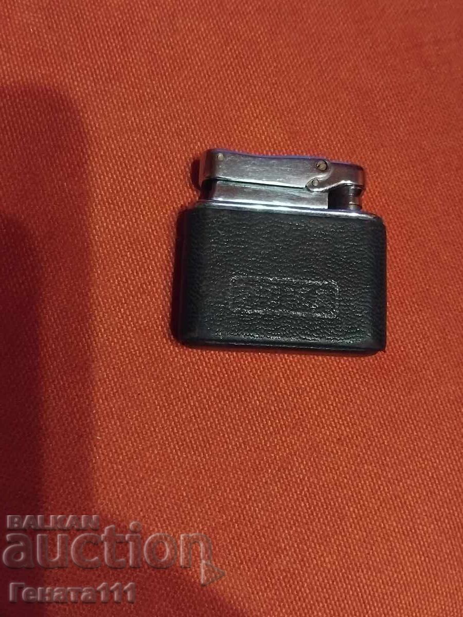 Brichetă de colecție cu preț € 20.00 | 39.12 BGN Brichetă de colecție cu preț € 20.00 | 39.12 BGN