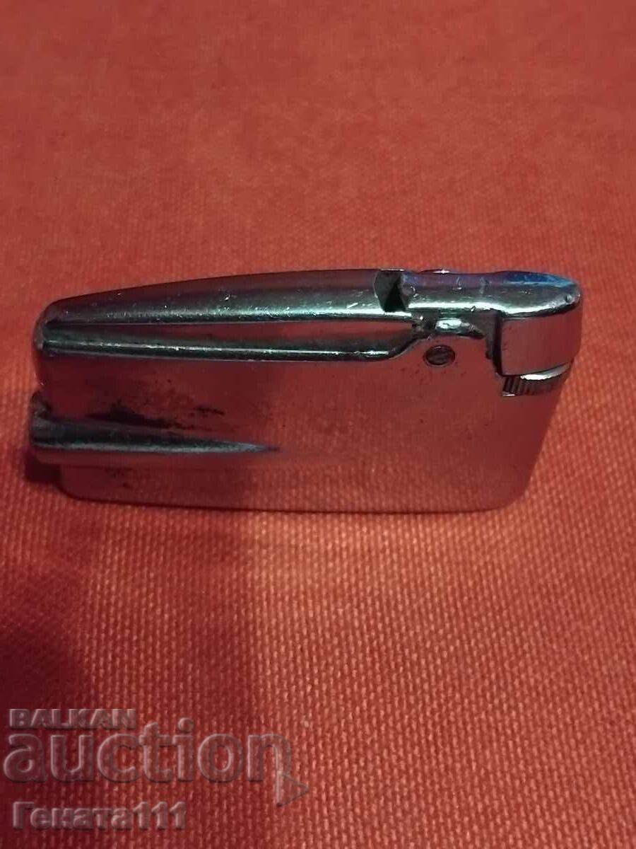 Livrarea Brichetă de colecție Livrarea Brichetă de colecție