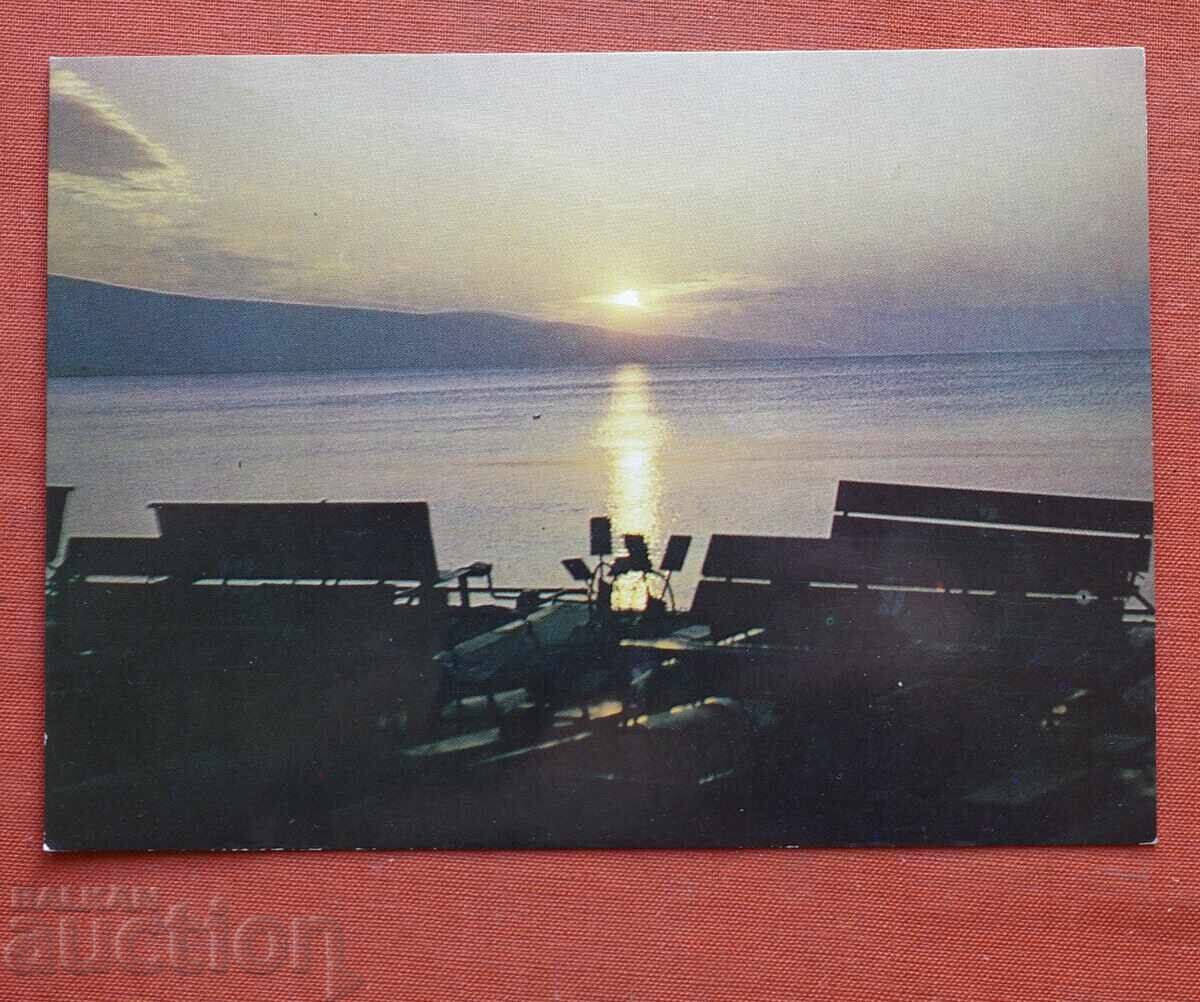 Ηλιοβασίλεμα - Σάνι Μπιτς Ηλιοβασίλεμα - Σάνι Μπιτς