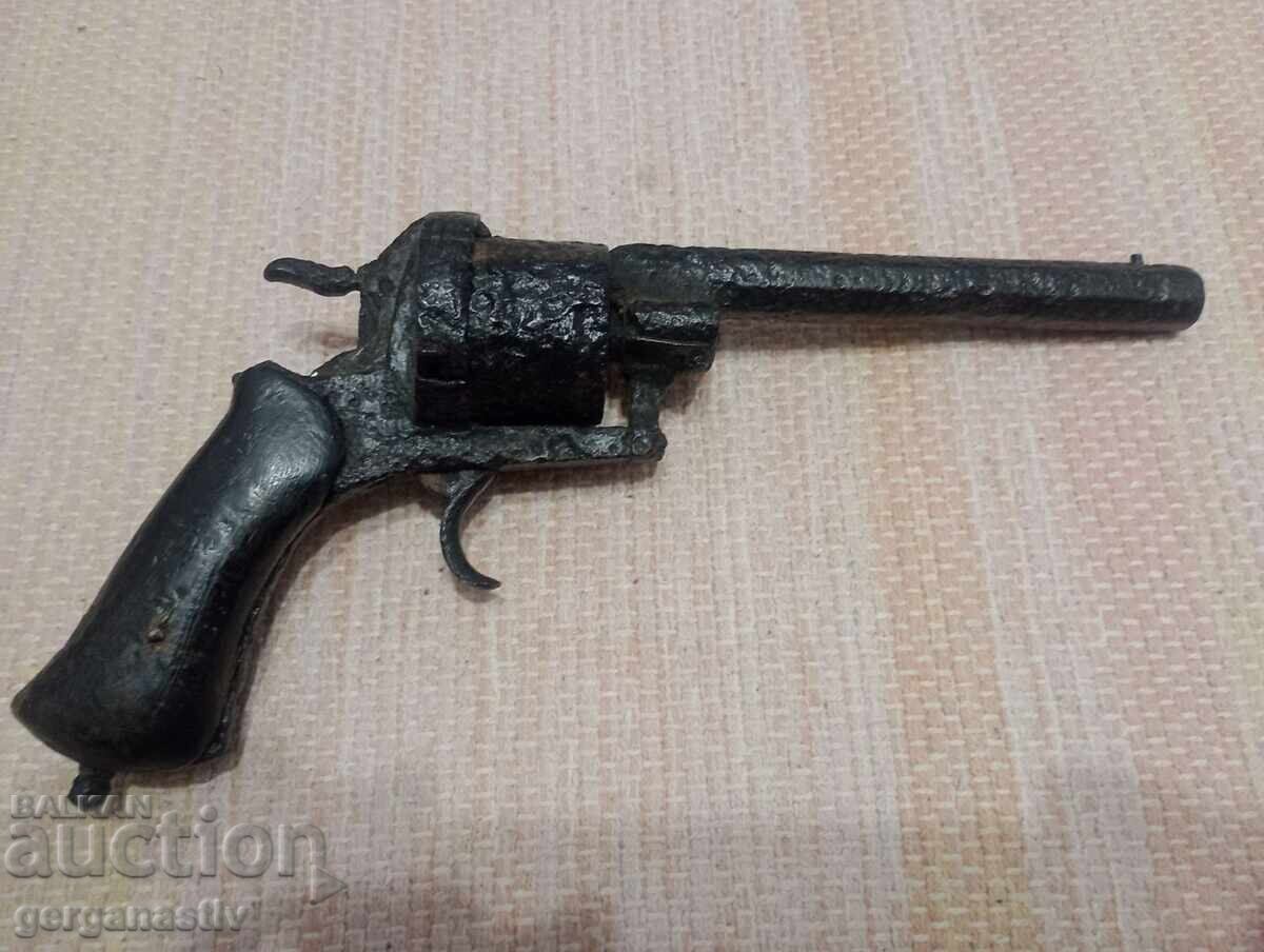 Antique revolver. Lefaucheux with price € 200.00 | 391.17 BGN