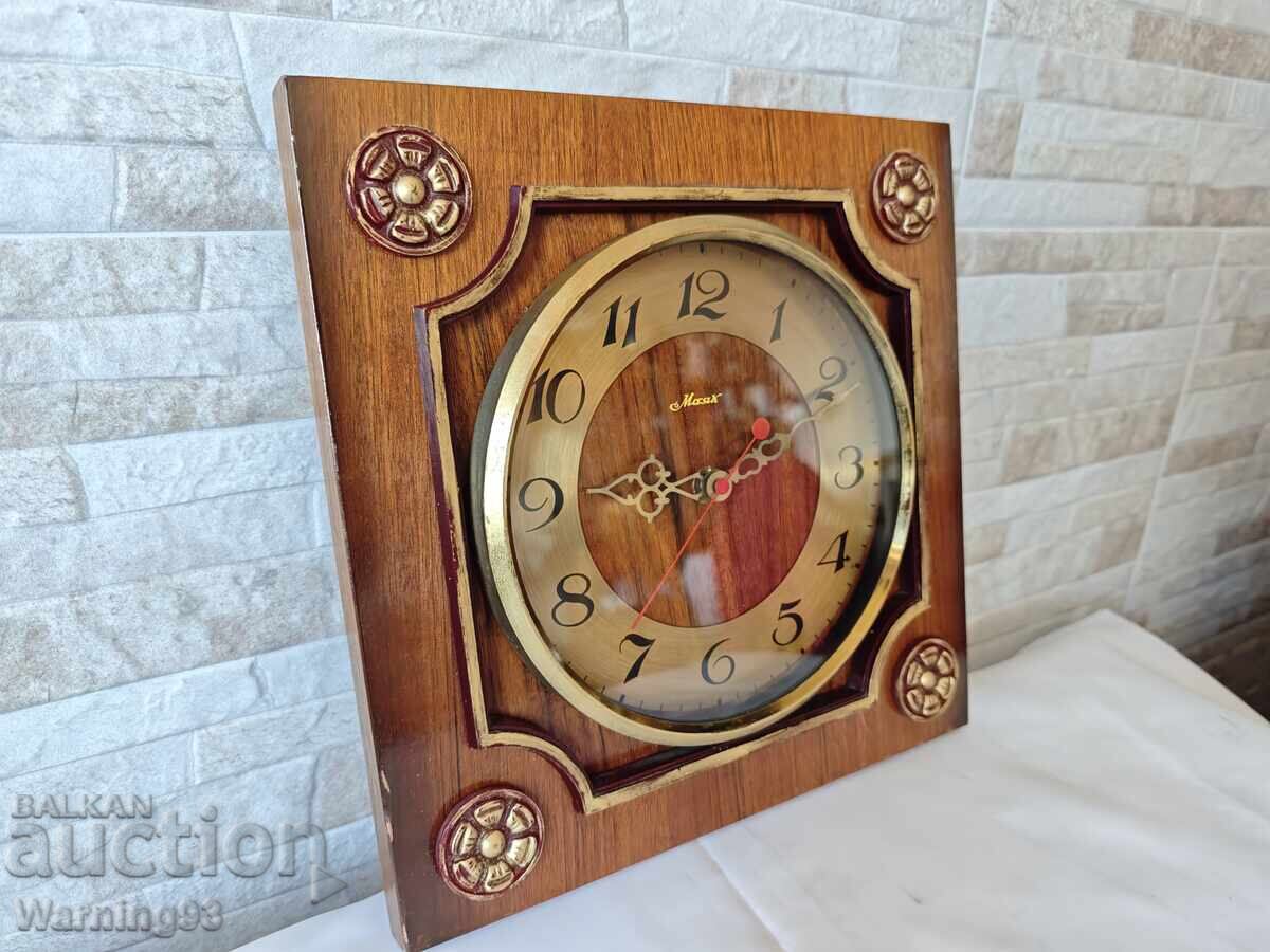 Licitație Vechiul ceas de perete rusesc - Mayak - 1970.