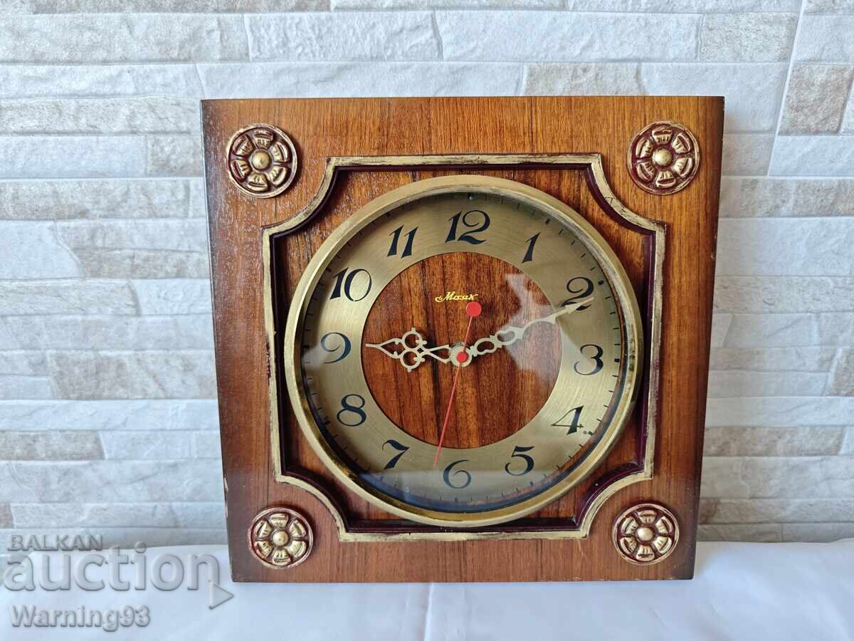 Vechiul ceas de perete rusesc - Mayak - 1970.