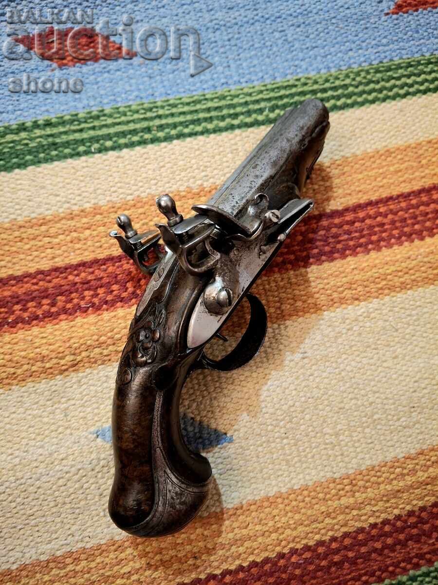 Pistol, pistol cu cremene, pușcă, arme