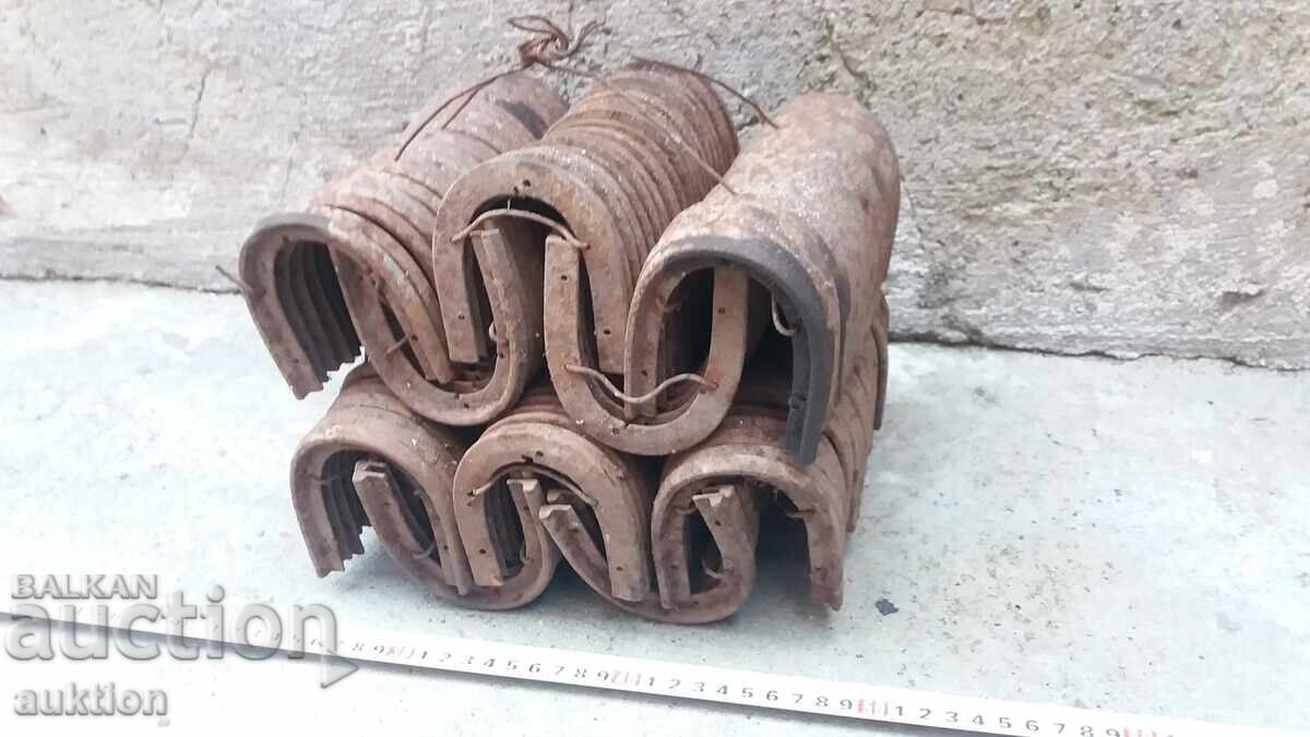 Livrarea Masiv - lot potcoave - pachet întreg