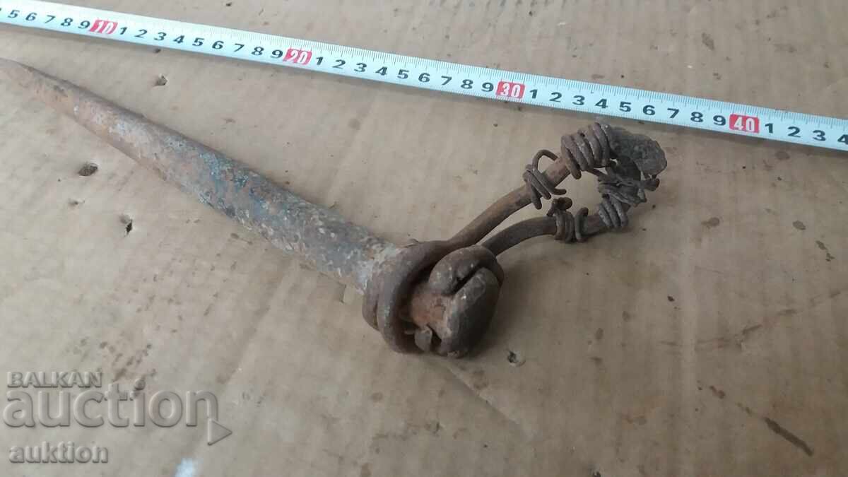 PENE MASIVE, DALTA - CĂTUȘĂ cu preț € 2.99 | 5.85 BGN