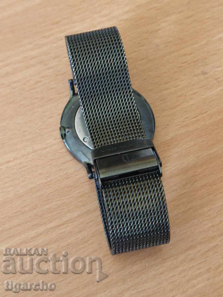 Мъжки часовник с цена € 30.00 | 58.67 лв.