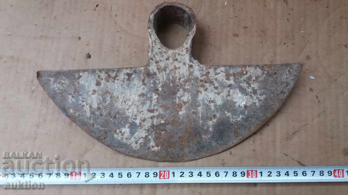 SAPĂ MASIVĂ DIN PERIOADA SOCIALISTĂ cu preț € 2.99 | 5.85 BGN SAPĂ MASIVĂ DIN PERIOADA SOCIALISTĂ cu preț € 2.99 | 5.85 BGN