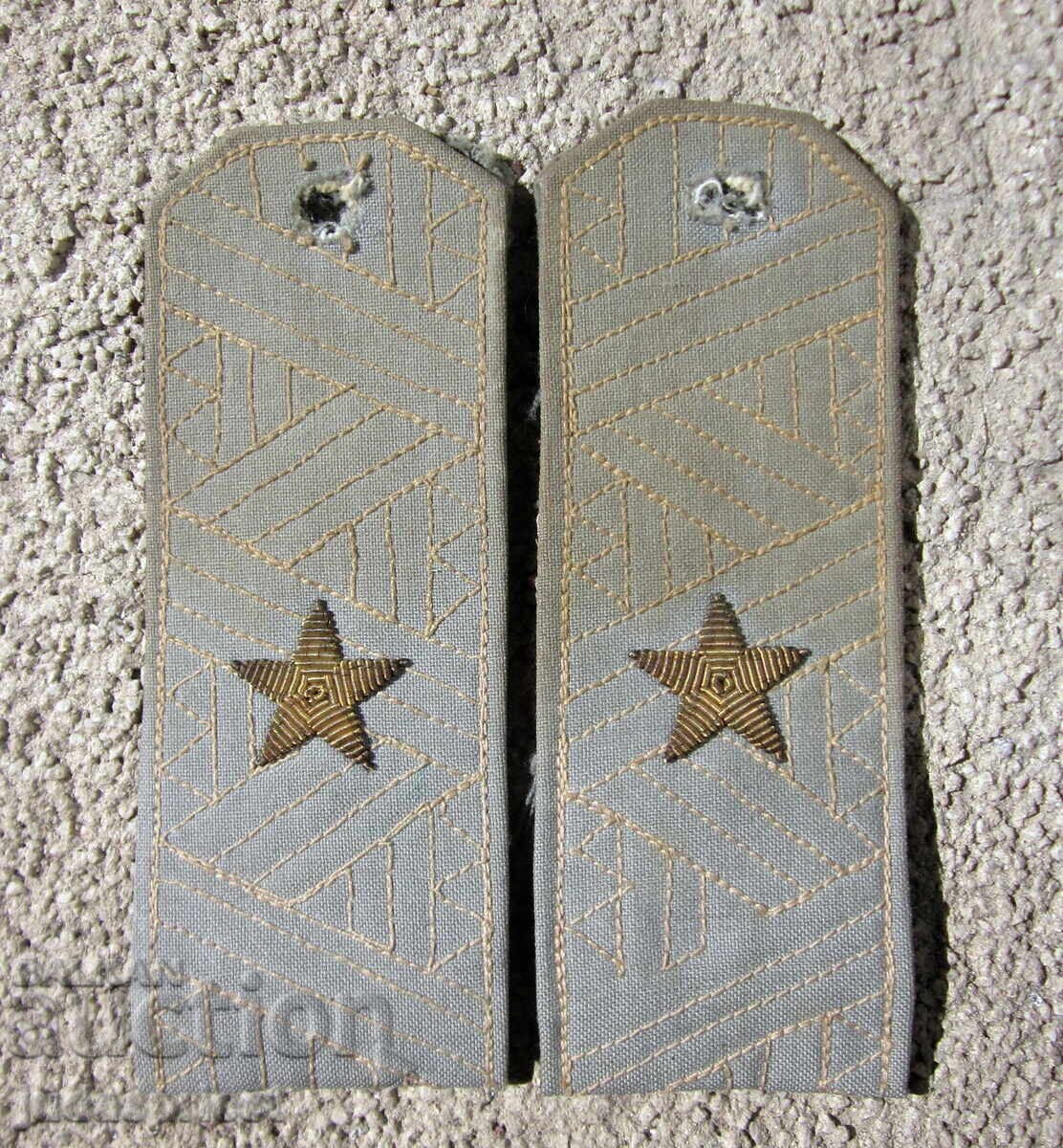 Epoleti de general-maior din perioada socialistă a Forțelor Aeriene Bulgare Epoleti de general-maior din perioada socialistă a Forțelor Aeriene Bulgare