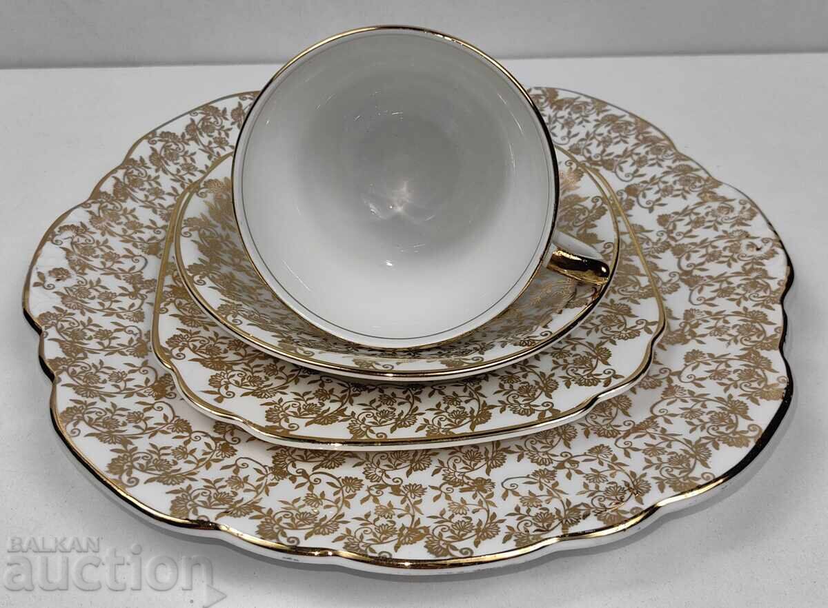 SET CEȘTI CU FARFURIOARE PORȚELAN 22 CARATE AUR LUBERN BONE CHINA cu preț € 15.00 | 29.34 BGN