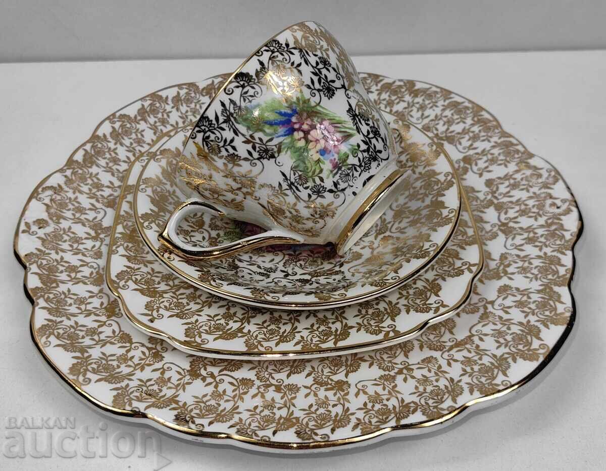 Licitație SET CEȘTI CU FARFURIOARE PORȚELAN 22 CARATE AUR LUBERN BONE CHINA