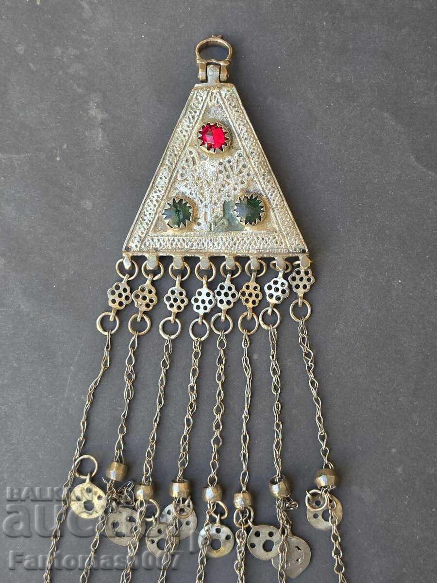 Bijuterie veche din argint renascentist cu preț € 550.00 | 1075.71 BGN Bijuterie veche din argint renascentist cu preț € 550.00 | 1075.71 BGN