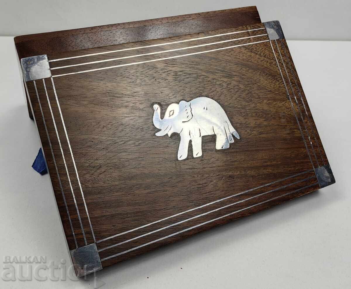 CUTIE DIN LEMN ELEFANT
