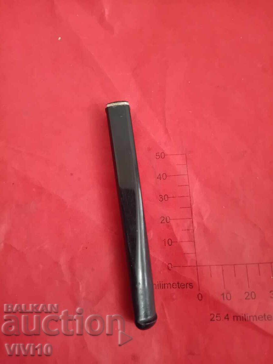 Țigaretă veche, chihlimbar, Franța cu preț € 50.00 | 97.79 BGN Țigaretă veche, chihlimbar, Franța cu preț € 50.00 | 97.79 BGN