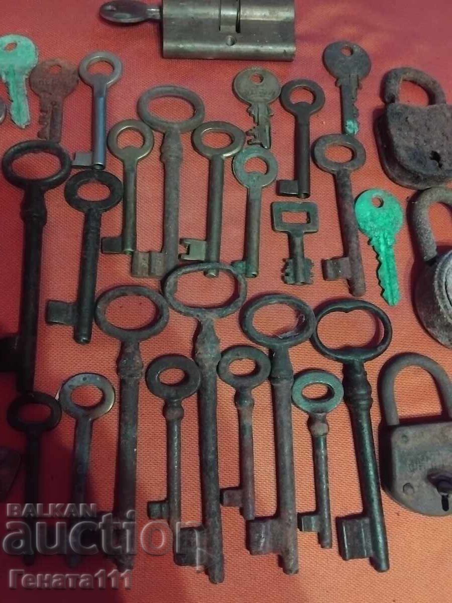 Licitație Chei vechi, lacăte Licitație Chei vechi, lacăte