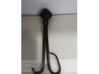 Clește metalic pentru sigilii de plumb