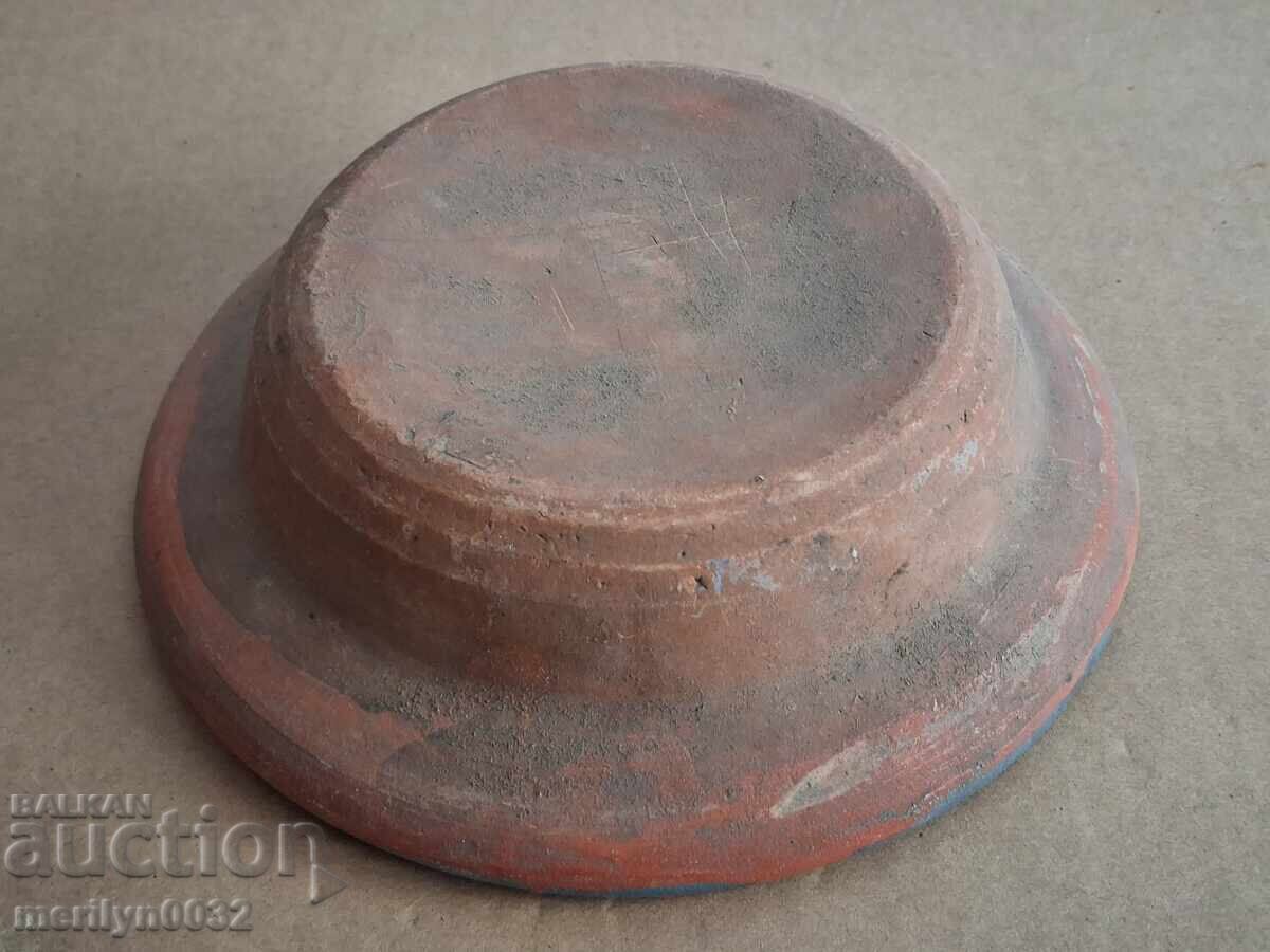Livrarea Oală veche de lut, ceramică, farfurie Livrarea Oală veche de lut, ceramică, farfurie