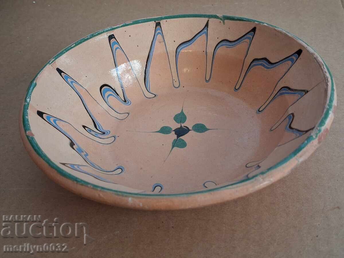 Licitație Oală veche de lut, ceramică, farfurie Licitație Oală veche de lut, ceramică, farfurie