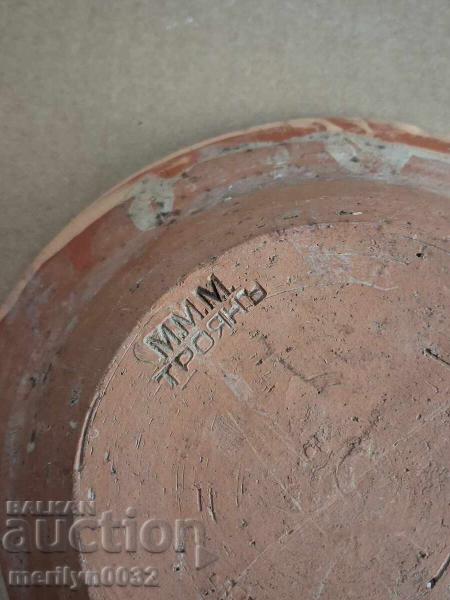 Licitație Oală veche de lut, ceramică, farfurie