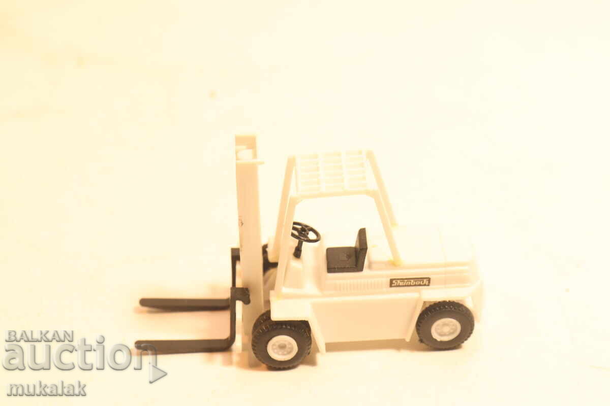 WIKING ?? H0 1/87 STIVUITOR ELECTROMOTOR MODEL AUTO cu preț € 6.00 | 11.74 BGN